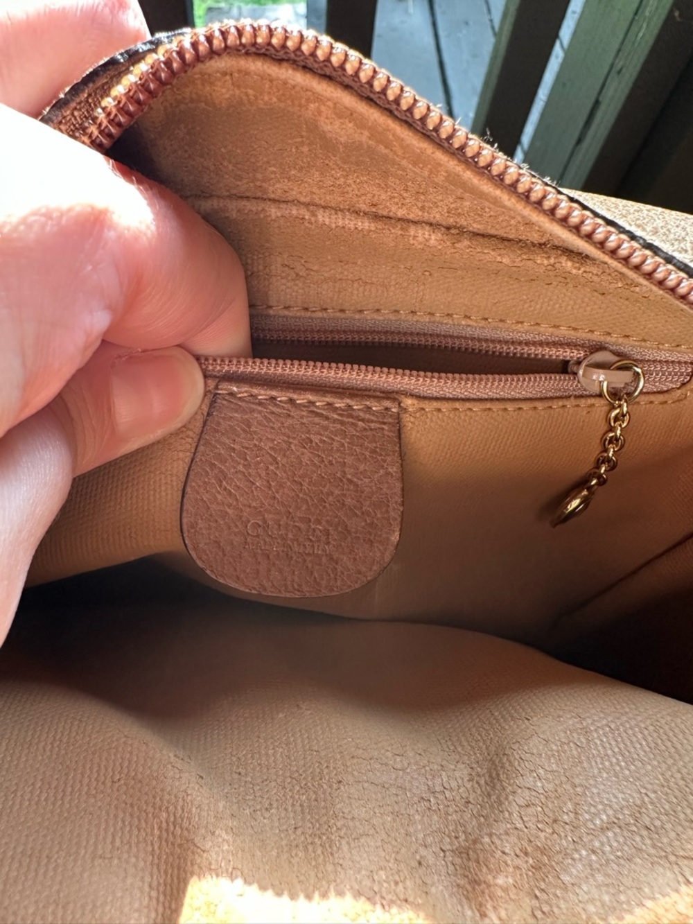 Vintage Gucci Shoulder/Crossbody Bag - Picture 8 of 10